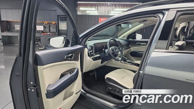 Kia Sportage 5세대 гибрид Signature Gravity 2WD, 2023 11