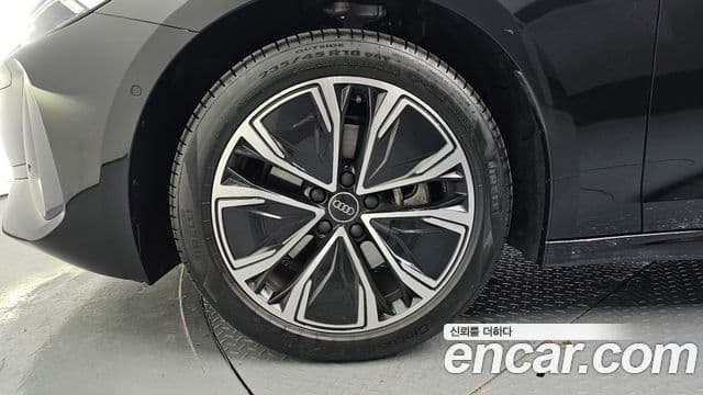 Audi A5 (B10) 40 TFSI Quattro Advanced, 2025 все фото