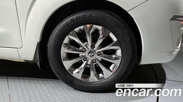 KG모빌리티(SsangYong) Korando 투리스모 high крыша, roof, 2016 все фото