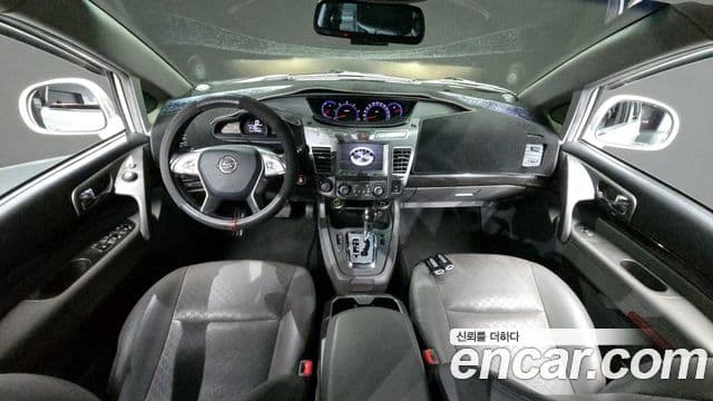 KG모빌리티(SsangYong) Korando 투리스모 high крыша, roof, 2016 7