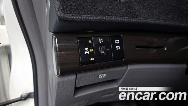 KG모빌리티(SsangYong) Korando 투리스모 high крыша, roof, 2016 18