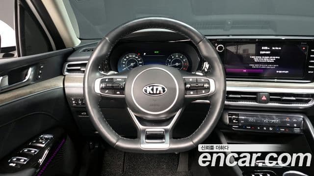 Kia K5 3세대 Signature, 2021 13