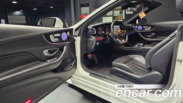 Mercedes-Benz E-класс W213 E220d кабриолет, 2018 11