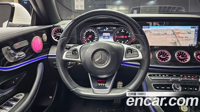 Mercedes-Benz E-класс W213 E220d кабриолет, 2018 13