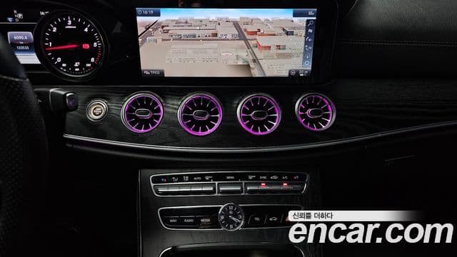 Mercedes-Benz E-класс W213 E220d кабриолет, 2018 14