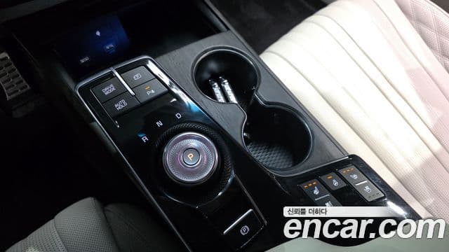 Kia K8 Signature, 2022 9