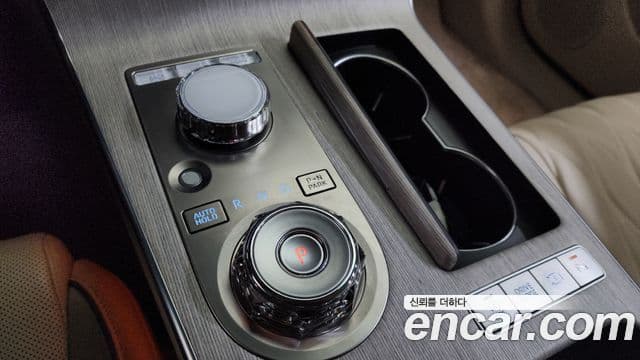 Genesis G80 (RG3) бензин 2.5 турбо 2WD, 2025 9