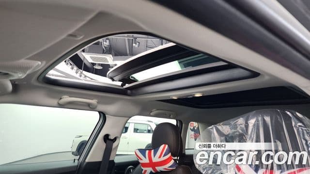 Mini Cooper 3세대, 2022 19