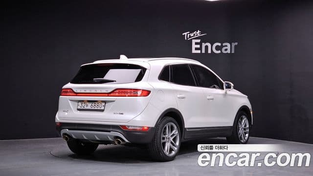 Lincoln MKC, 2015 2