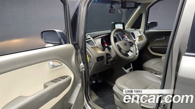 Kia Ray Luxury, 2012 11