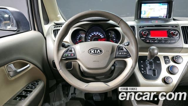 Kia Ray Luxury, 2012 13