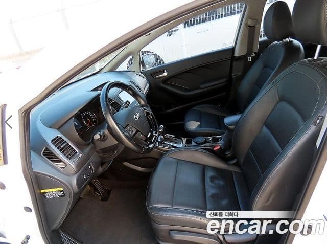 Kia The / новый New K3 Trendy, 2016 6