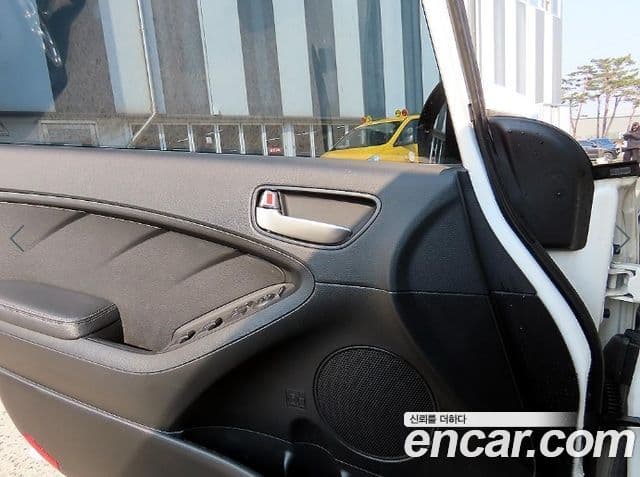 Kia The / новый New K3 Trendy, 2016 12