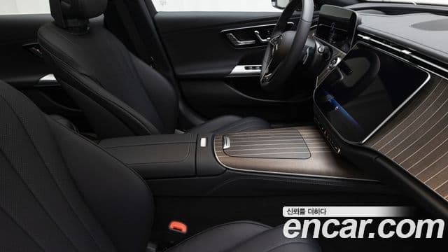 Mercedes-Benz E-класс W214 Exclusive, 2025 9