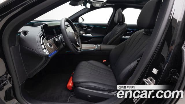 Mercedes-Benz E-класс W214 Exclusive, 2025 14