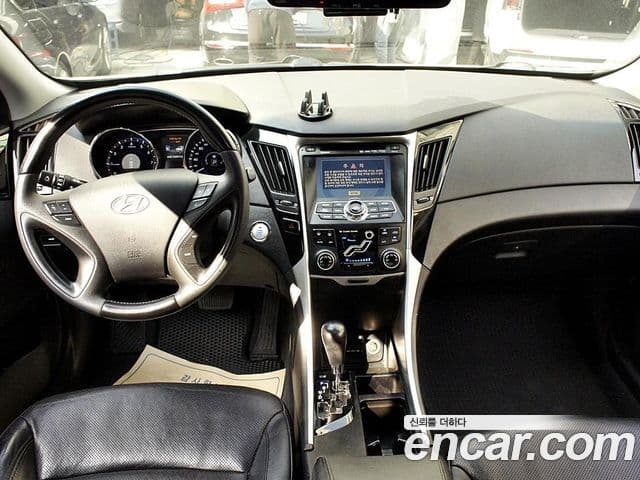 Hyundai YF Sonata Y20 top, 2011 7