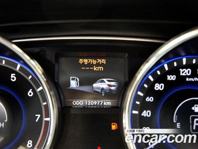 Hyundai YF Sonata Y20 top, 2011 8