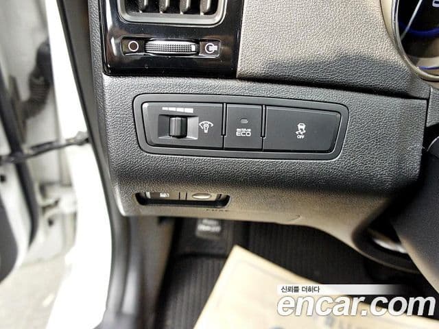 Hyundai YF Sonata Y20 top, 2011 15