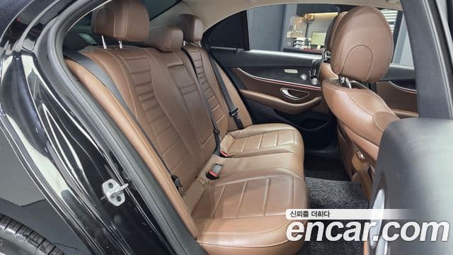 Mercedes-Benz E-класс W213 Avantgarde, 2019 12