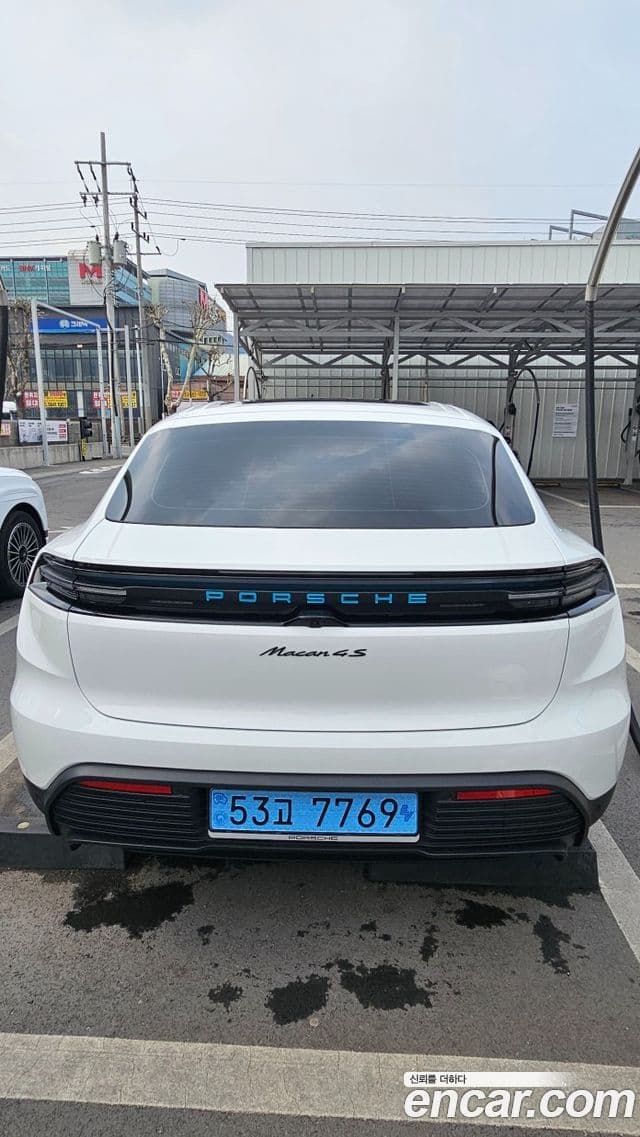 Porsche Macan EV 4S, 2025 4
