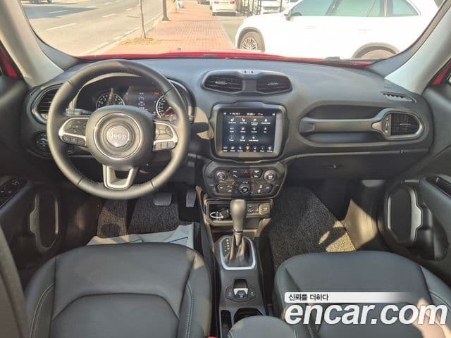 Jeep Renegade 1.3 Limited, 2023 9