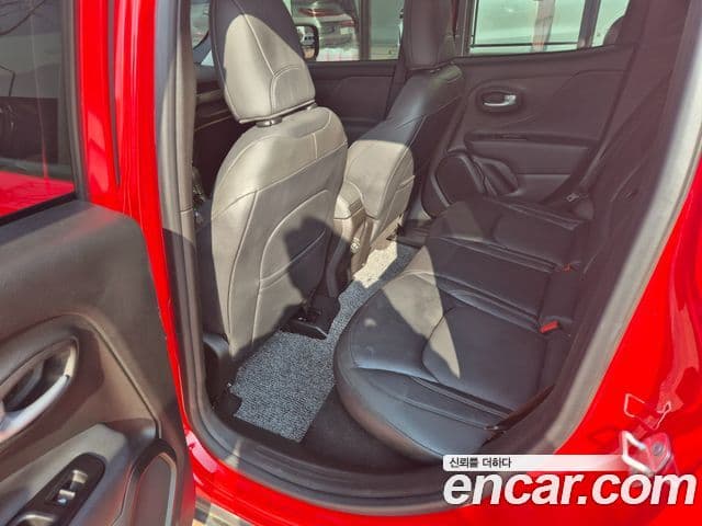 Jeep Renegade 1.3 Limited, 2023 10