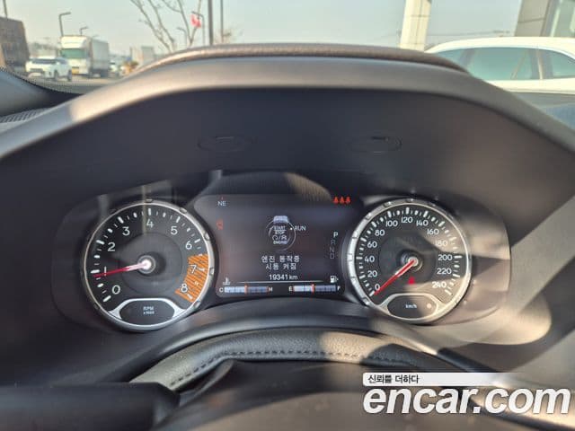 Jeep Renegade 1.3 Limited, 2023 14