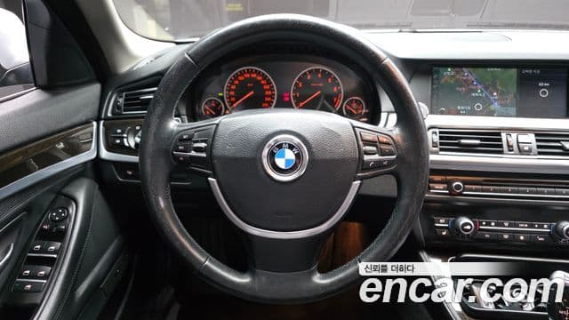 BMW 5시리즈 (F10), 2011 13