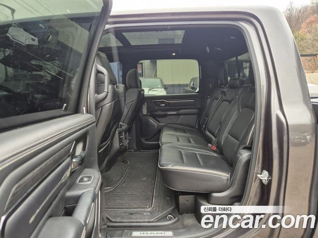 Dodge 램픽업, 2022 11