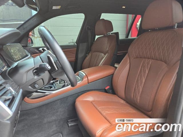 BMW X7 (G07) xDrive 40i M Sport 6인승, 2022 10