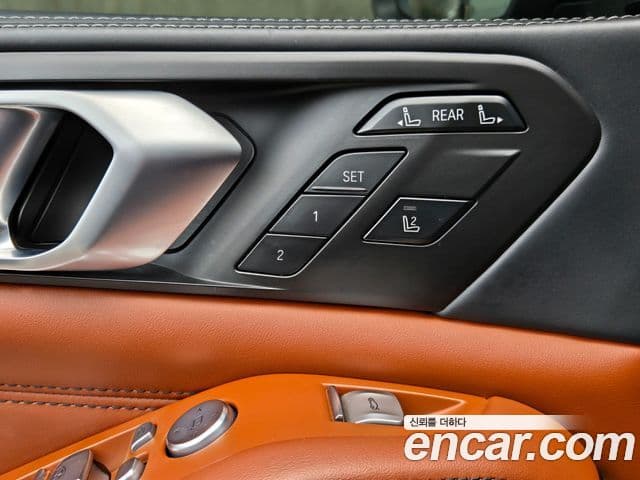 BMW X7 (G07) xDrive 40i M Sport 6인승, 2022 18