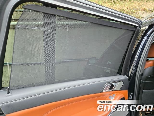 BMW X7 (G07) xDrive 40i M Sport 6인승, 2022 19
