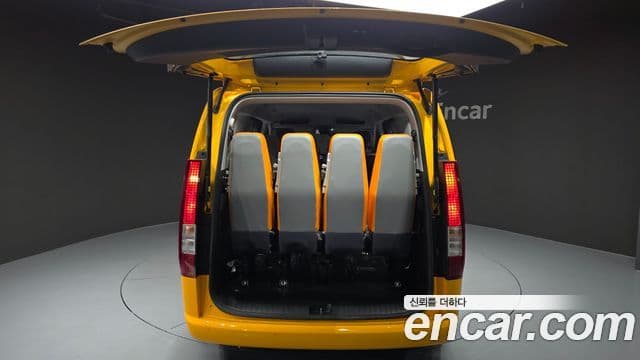 Hyundai Staria 15인승, 2022 20