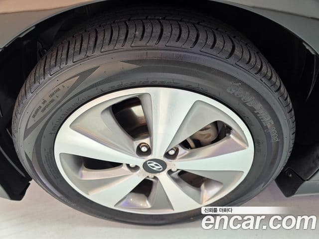 Hyundai Sonata гибрид Premier, 2012 все фото