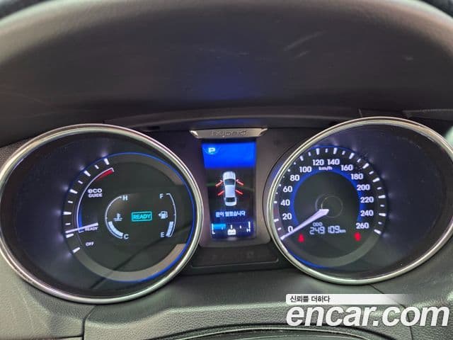 Hyundai Sonata гибрид Premier, 2012 8