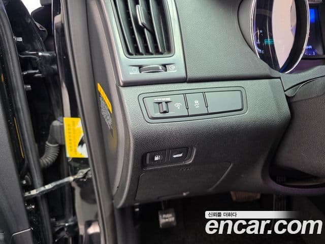 Hyundai Sonata гибрид Premier, 2012 15