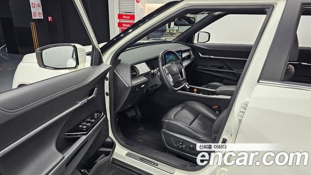 KG모빌리티(SsangYong) Torres T7, 2024 11