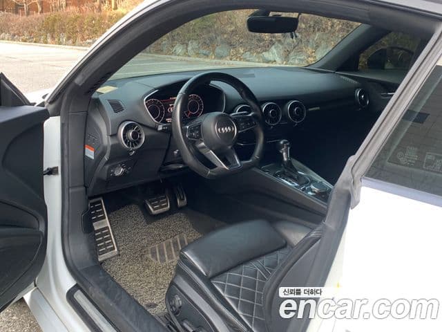Audi TT (8S) купе 45 TFSI Quattro, 2016 6