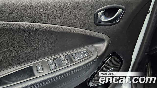 Renault Korea(Samsung) 조에 intense, 2021 16