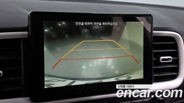 Hyundai Venue 1.6 Flux, 2020 14