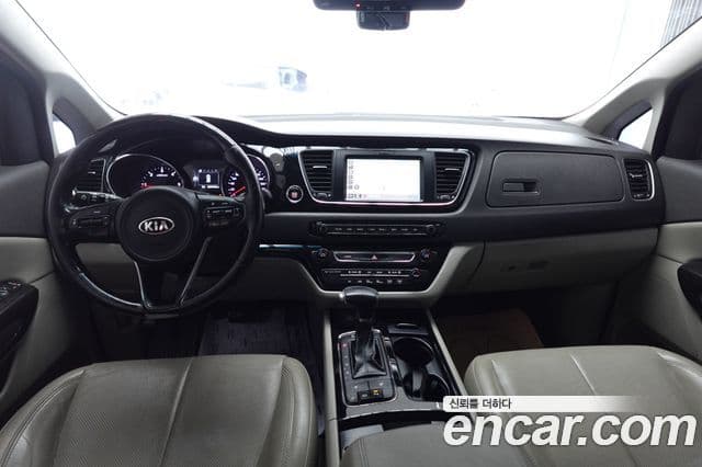 Kia All New Carnival VIP, 2017 6
