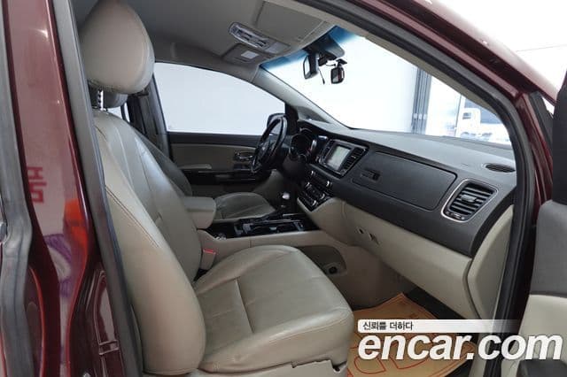 Kia All New Carnival VIP, 2017 7