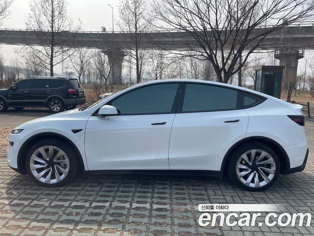Tesla модель Y Premium Long Range AWD, 2025 2