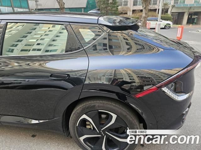 Kia EV6 GT Line, 2023 3