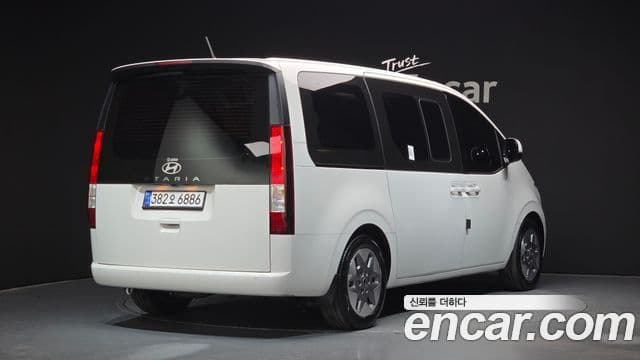 Hyundai Staria Modern, 2025 2