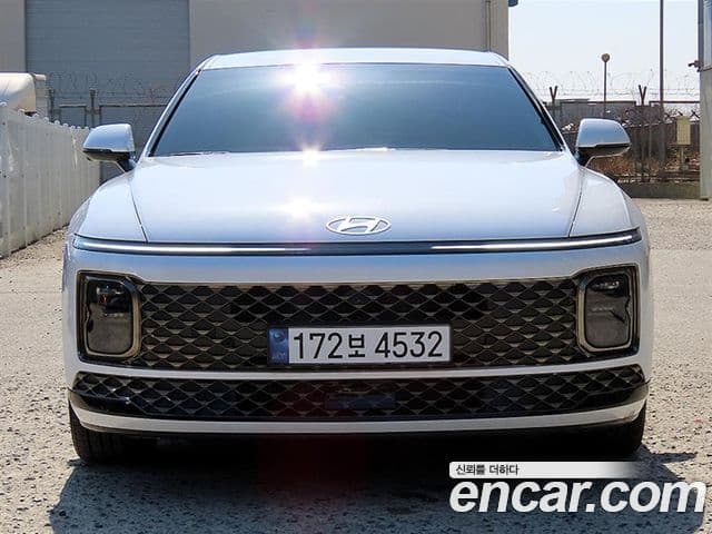 Hyundai Grandeur гибрид (GN7) Calligraphy, 2025 1