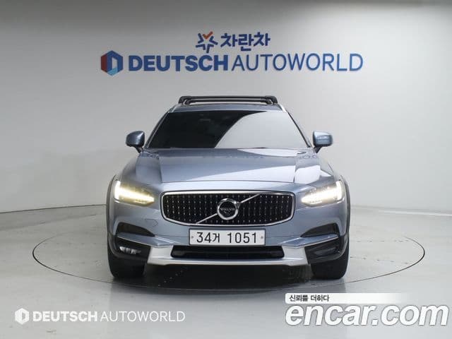 Volvo V90 Cross Country D5 Pro AWD, 2018 3
