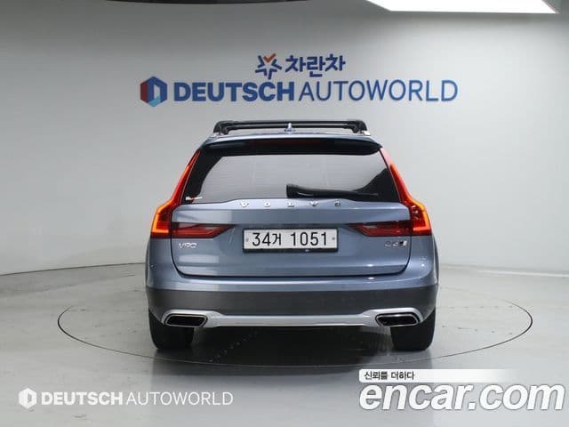Volvo V90 Cross Country D5 Pro AWD, 2018 4