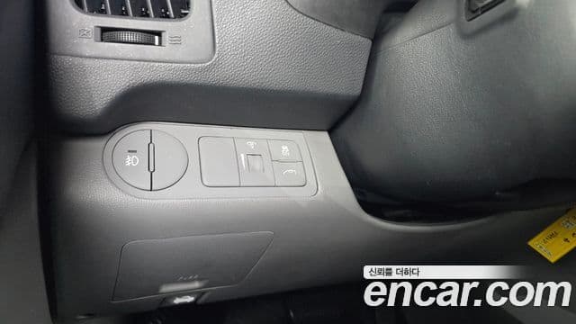 Hyundai Grand Starex CVX Luxury, 2014 15