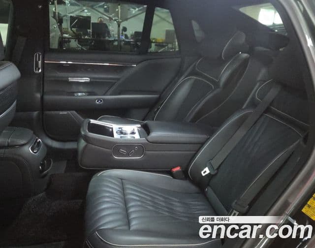 Genesis G90 (RS4) бензин 3.5 турбо AWD, 2023 8